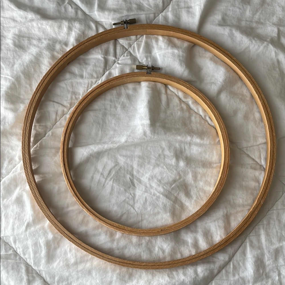 Wood circles for needle‎ point or cross stitch